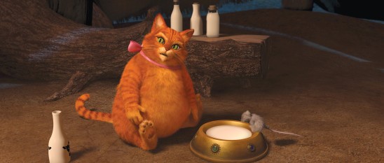 Dans Shrek 4 Il était une fin, Far Far Away a bien changé: le redoutable Chat Potté est devenu obèse et ne cherche plus à chasser les souris!