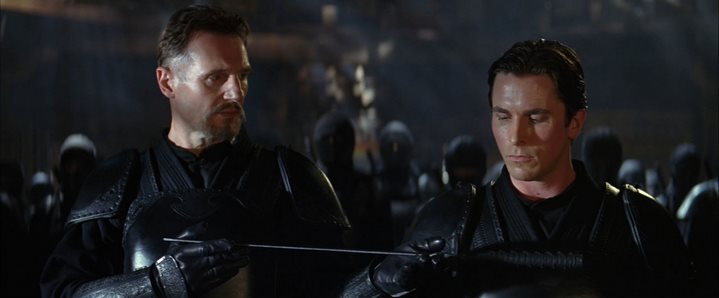 Ra's Al Gul (Liam Neeson) et Bruce Wayne (Christian Bale) dans Batman Begins
