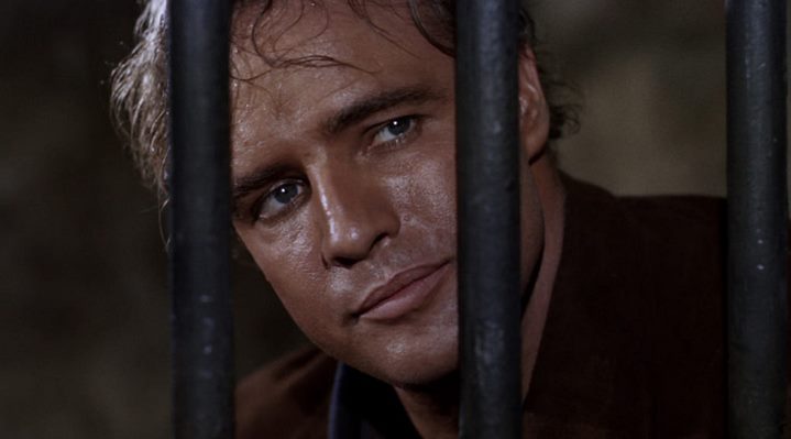 Marlon Brando dans le western qu'il a réalisé, La Vengeance aux deux visages.