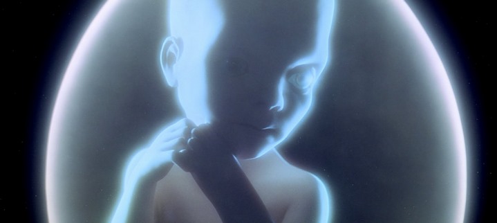 Le foetus astral de la fin de 2001 : l'Odyssée de l'espace (Stanley Kubrick).