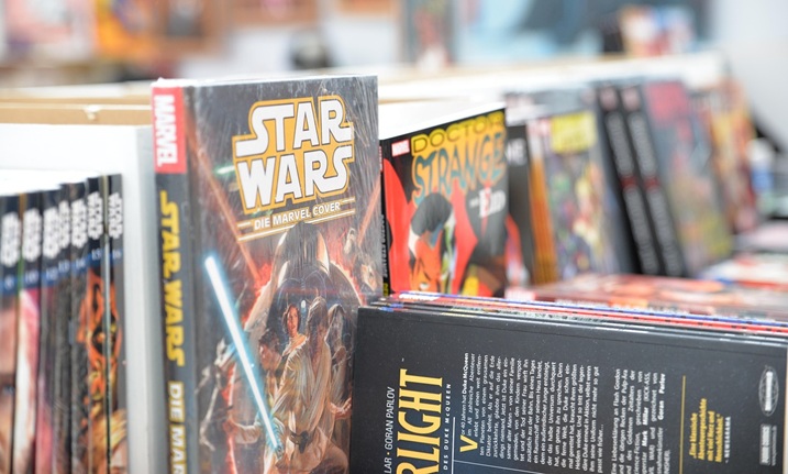 BD, manga, comics et objets de collection en ligne
  
