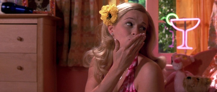 ouverture de la revanche d'une blonde première apparition de elle woods